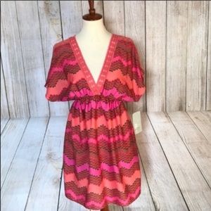 V neckline pink printed dress w/ pockets
